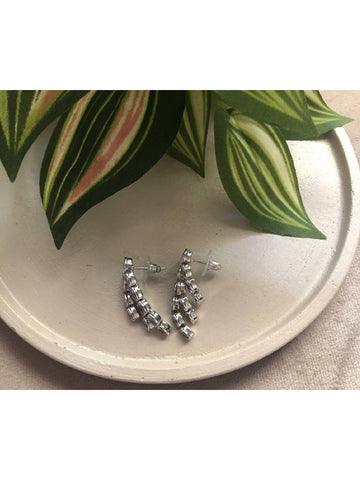 Brinco Franja Curto Zircônia Oval Brilho